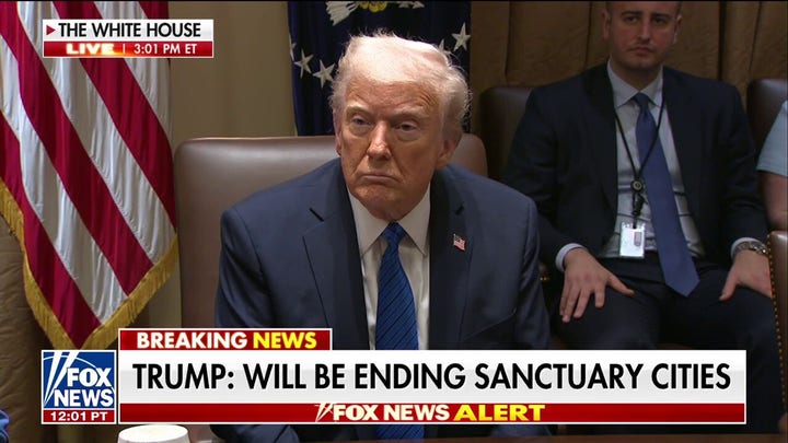 Trump says no classified info was leaked, trashes 